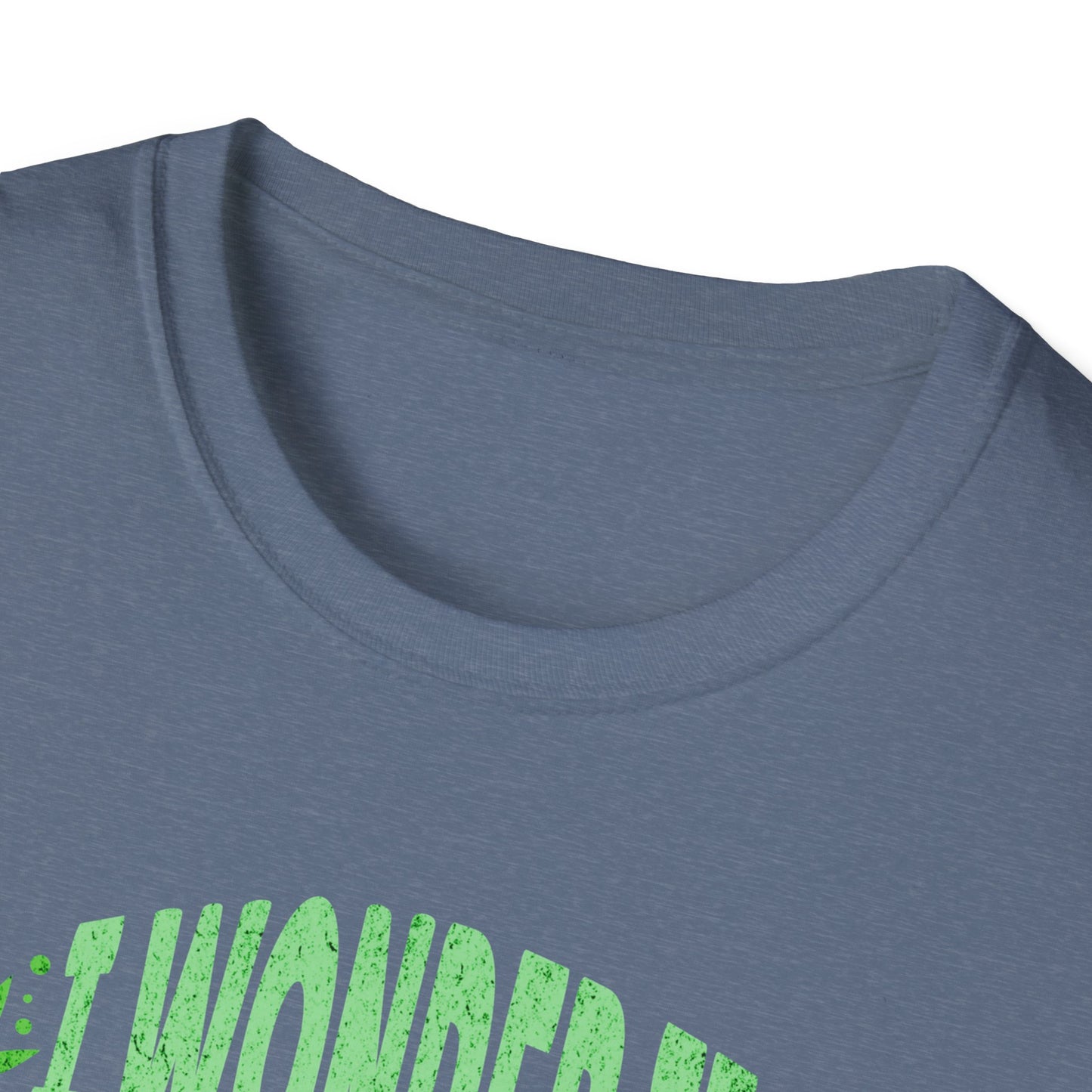 I wonder if it thinks of me too T-Shirt